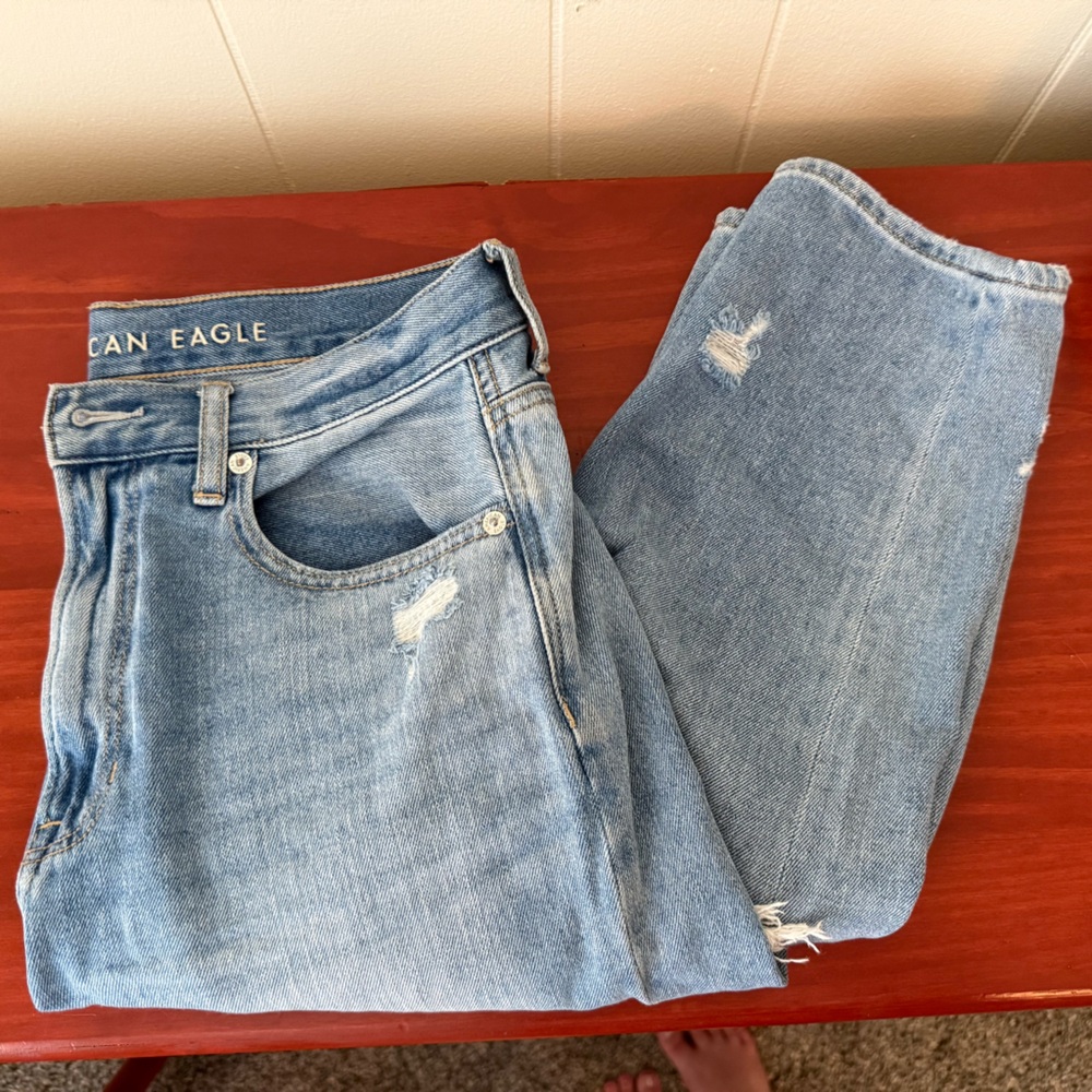 American Eagle Outfitters Distressed Mom Jeans